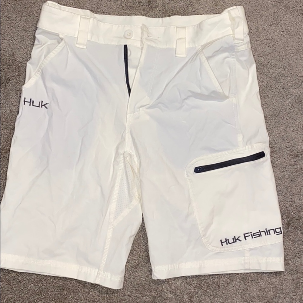 Huk men’s performance shorts (size Small)